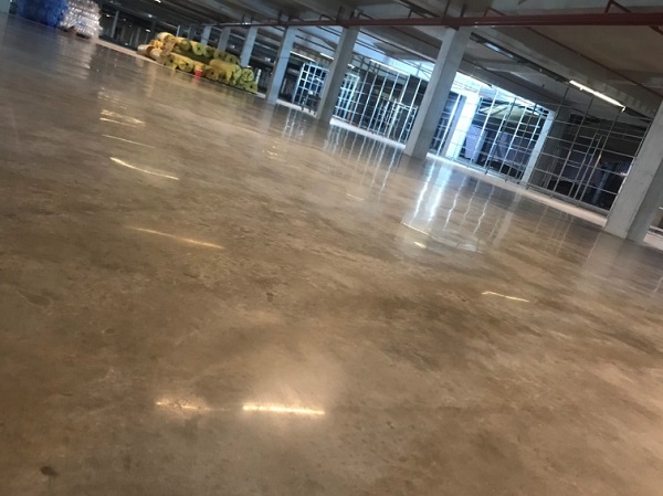 Dịch vụ đánh bóng sàn bê tông tại TPHCM bền đẹp, giá rẻ